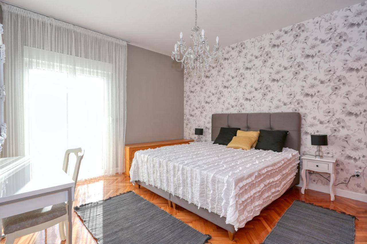 Hacienda Mia With Pool,Bbq,Free Parking Villa Zadar Bagian luar foto