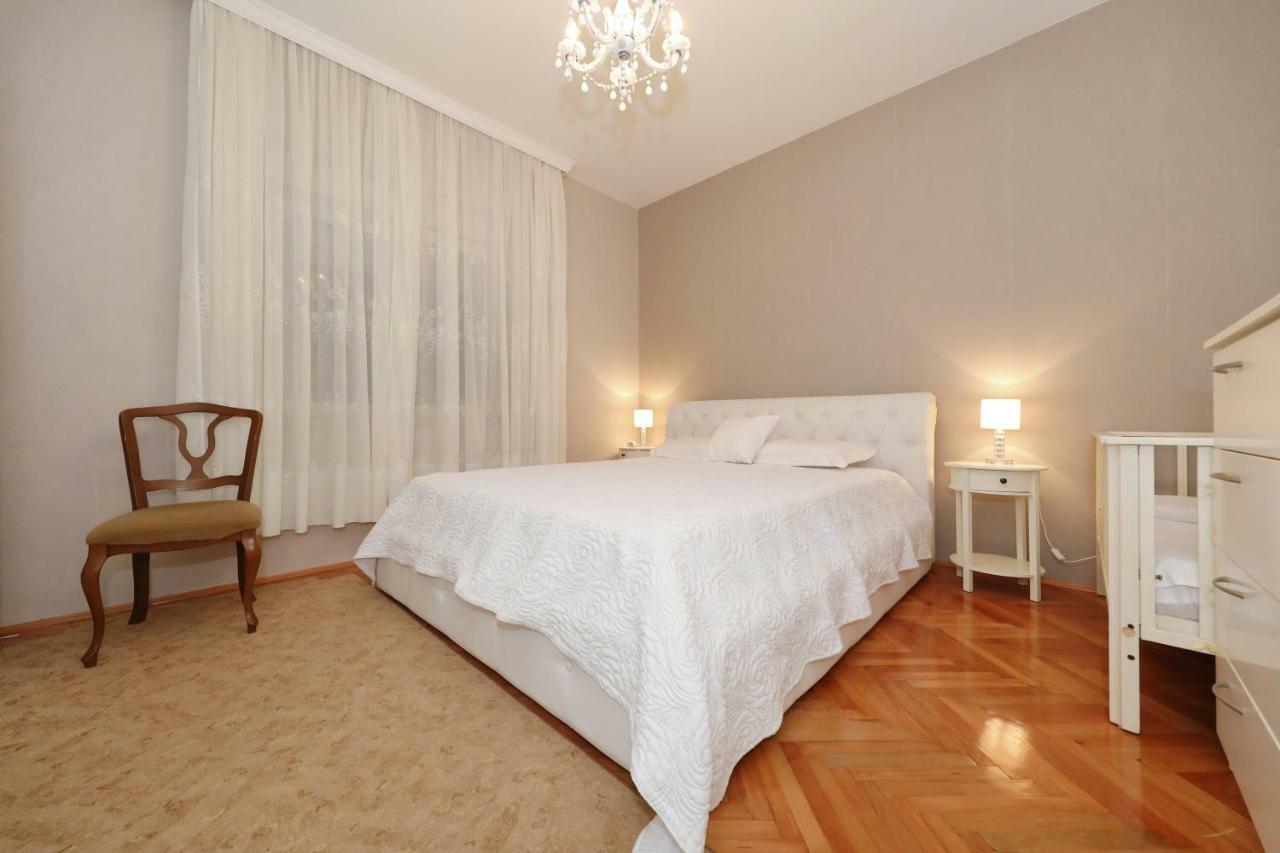 Hacienda Mia With Pool,Bbq,Free Parking Villa Zadar Bagian luar foto